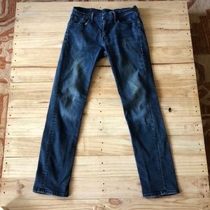 Men’s Levi’s blue jeans. Slim fit. Soft